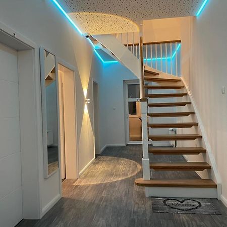 Citygluecknms - Direkt Am Bahnhof Und Einkaufszentrum Neumünster Zewnętrze zdjęcie